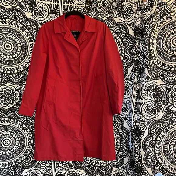 VTG Samuel Martin, Ltd. The Flag Line Nino Lightweight Cranberry Red Raincoat - Picture 6 of 10